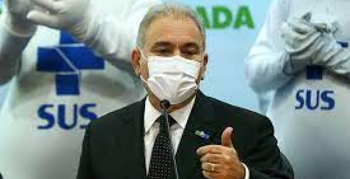 Ministro da Saúde diz que variante Ômicron do coronavírus não deve gerar ‘desespero’