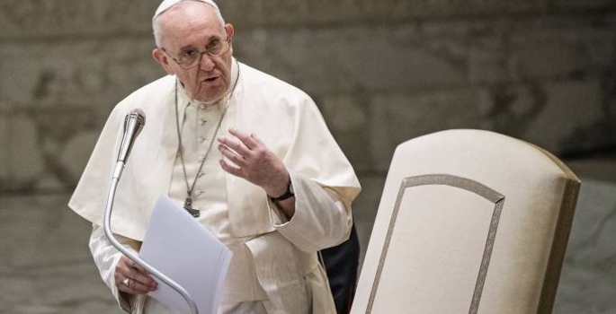 Papa Francisco anuncia cortes nos salários de clérigos e cardeais O Papa Francisco ordenou nesta qu