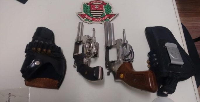 Polícia Civil recupera duas armas de fogo furtadas de professor aposentado