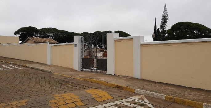Cemitério Municipal deverá receber cerca de 10 mil pessoas no finados