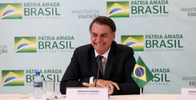Bolsonaro propõe reduzir verba para cursos de sociologia e filosofia no país