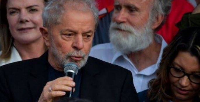 Fachin anula todas as condenações de Lula na Lava Jato e torna ex-presidente elegível