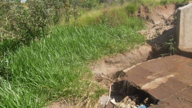 Ambientalista denuncia descaso da Sabesp com Ribeirão Lageado