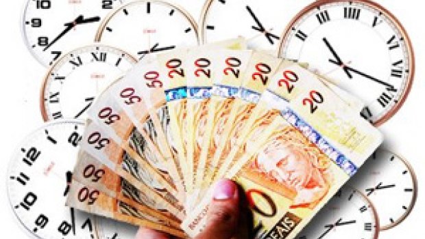 Sindicato vai às ruas contra calote nas horas-extras