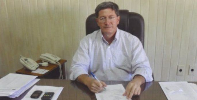 Justiça decreta bloqueio de bens de prefeito de Arandu e cita 