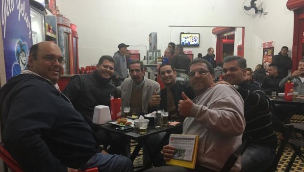 No Facebook, Poio declara que irá concorrer à reeleição