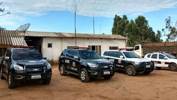 Polícia acha armas em bar na Castello Branco entre iaras e Cerqueira César