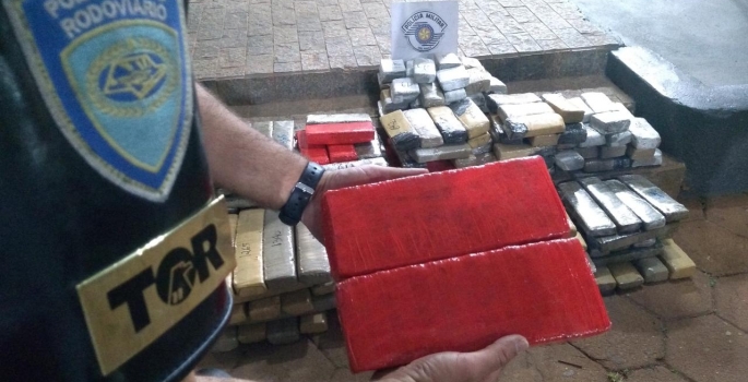 Polícia Rodoviária apreende mais de 160 quilos de maconha em Itatinga