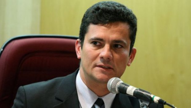 Moro não quer sigilo na ação movida por Lula contra ele, diz advogada
