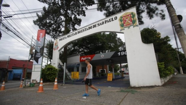 Corregedoria investiga 11 PMs por achaque e revenda de drogas