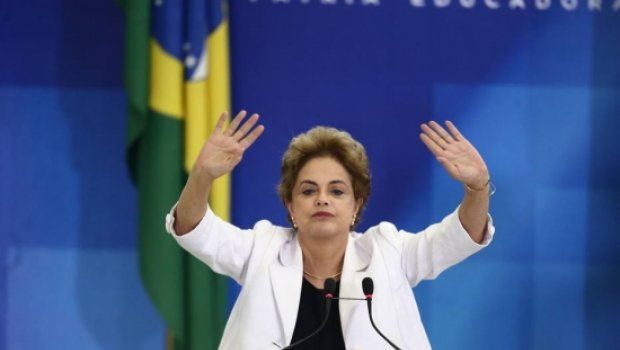 Dilma chama Temer e Cunha de “chefes assumidos da conspiração”