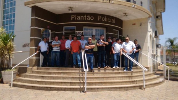 POLICIAIS CIVIS DE AVARÉ ADEREM A PARALIZAÇÃO