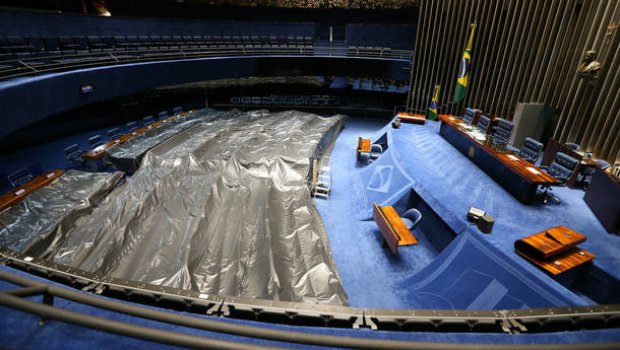 Deputados e senadores emendam folga de carnaval e só voltam segunda