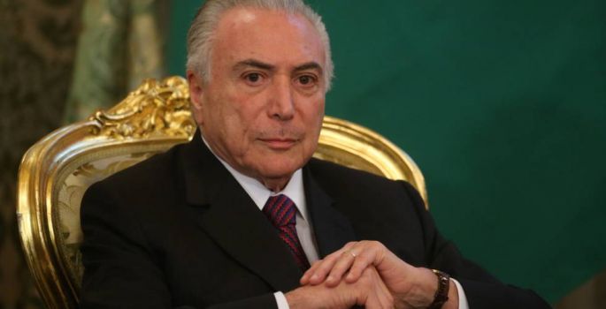 Presidente é denunciado por crime de corrupção passiva