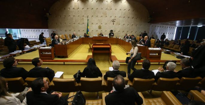 STF mantém aplicação da Ficha Limpa para políticos condenados antes de 2010