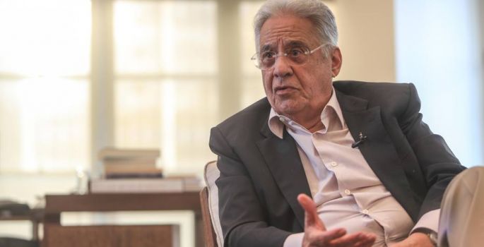 “Ainda há tempo para deter a marcha da insensatez”, diz FHC em carta aos eleitores