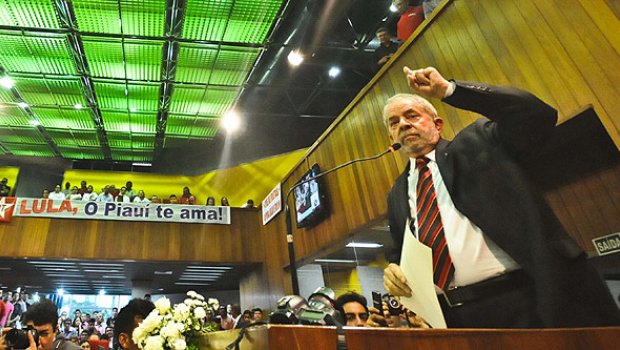 Lula admite que Dilma mudou discurso e precisa “governar de fato”