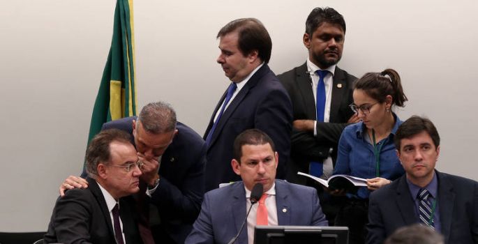 Comissão aprova relatório da reforma da Previdência