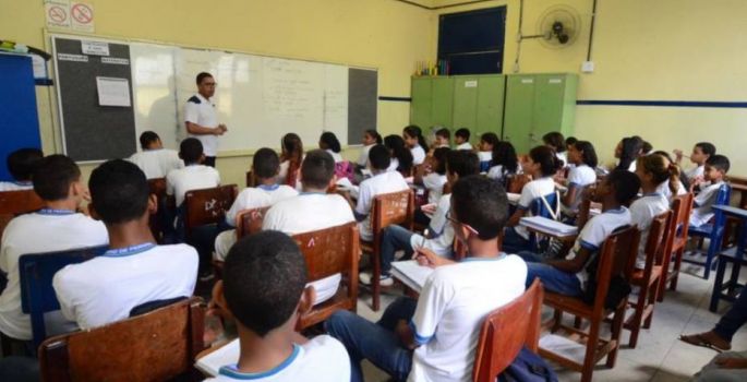 Senado aprova tornar Fundeb permanente e aumentar recurso federal à educação básica