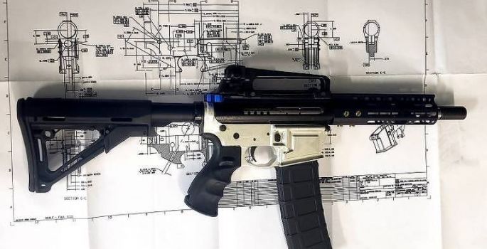 Polícia encontra fábrica clandestina de fuzis na Grande SP