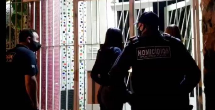 Médico, técnico de enfermagem e administrador são presos suspeitos de pedofilia