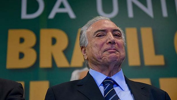 Para 50% dos brasileiros, Temer deve ficar; 32% pedem volta de Dilma