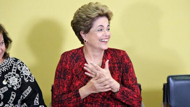 Presidente interino da Câmara decide anular tramitação do impeachment