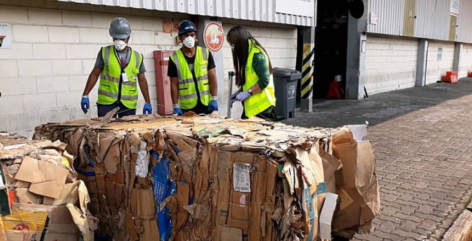 Trio é preso por tentar esconder 184 kg de cocaína em contêiner no porto de Santos