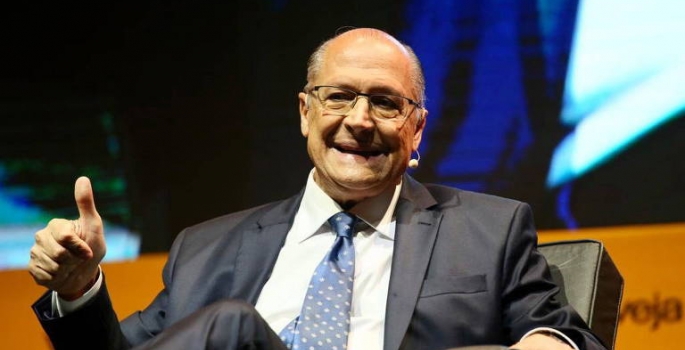 Alckmin se desfilia do PSDB e reforça opção para ser vice de Lula