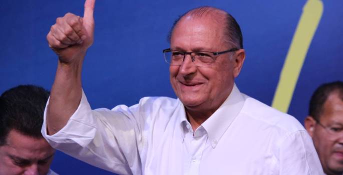 Aliados temem que Alckmin caia no ostracismo caso aliança com Lula fracasse
