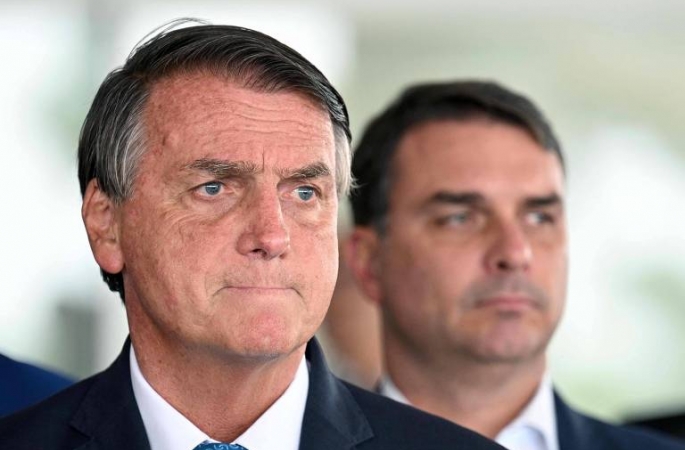 Bolsonaro renova concessão da Globo e de outras emissoras ao final do mandato