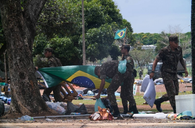 Comando do Exército sob Bolsonaro vetou desocupação de QG, diz PM preso por ordem de Moraes