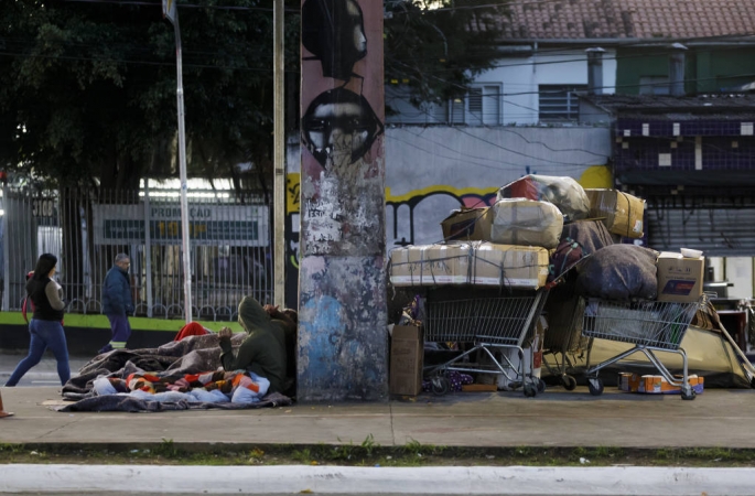 População de rua no Brasil cresceu quase 10 vezes na última década, aponta Ipea