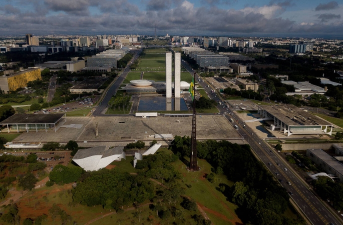 23% das pessoas relatam medo de expressar opiniões políticas no ambiente familiar