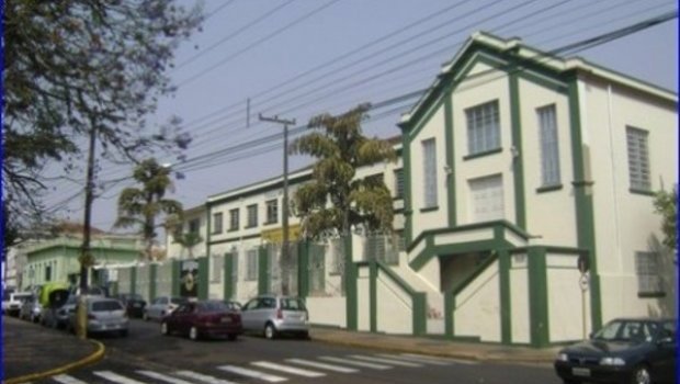 FREA RETORNA AS AULAS NA SEGUNDA-FEIRA