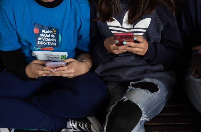 Pesquisadores propõem critérios para definir uso problemático de redes sociais por adolescentes