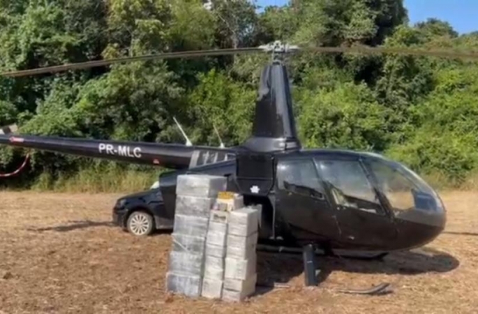 Operação apreende mais de 300 quilos de cocaína em helicóptero no interior de SP