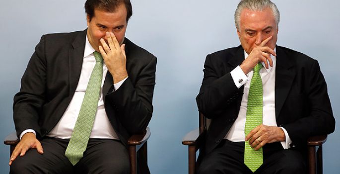 Em reuniões privadas, Maia dá como irreversível queda de Temer
