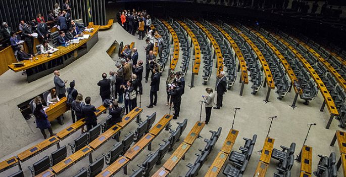 Base de Temer não garante apoio para barrar denúncia