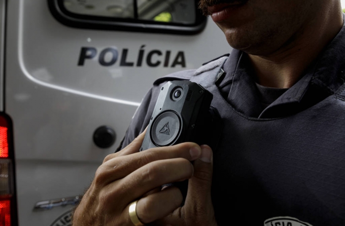Novas câmeras da PM terão acionamento obrigatório, apesar de manual, diz governo de SP