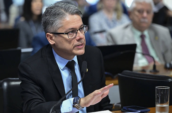 Relator de CPI do Crime Organizado pede indiciamento de Moraes, Toffoli, Gilmar e Gonet