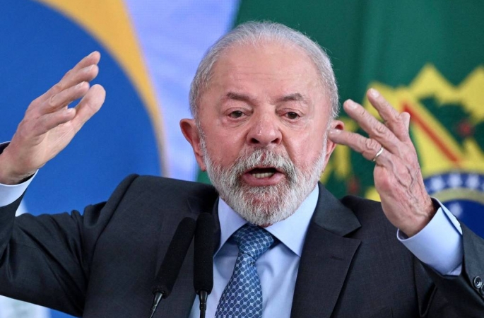 Lula acena com redução da jornada de trabalho