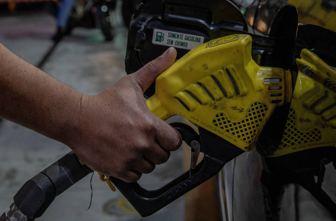Plano para gasolina com 35% de etanol avança; nova fase de testes está prevista para setembro