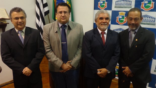 bancada do PT responde a questionamentos e sua posição no governo