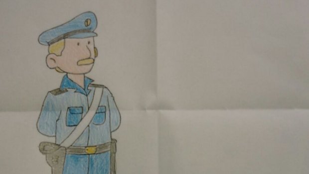 PM atende vítimas de roubo e recebe como agradecimento um desenho de uma criança de 10 anos