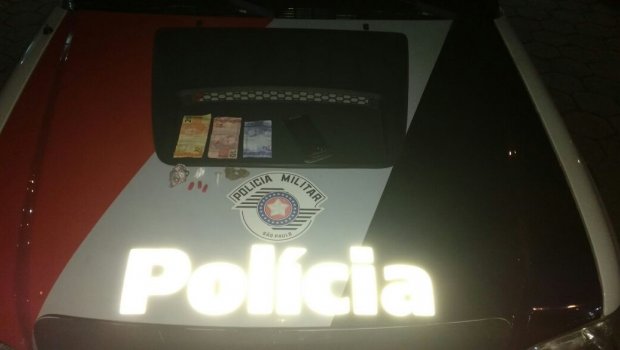 MENORES SÃO FLAGRADOS VENDENDO DROGAS NA “FEIRA DA LUA”