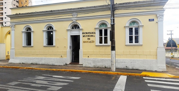 Técnicos da região visitam órgão municipal responsável pela inclusão escolar