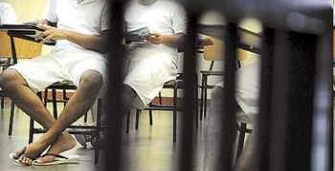 Cerca de 33 mil presos paulistas farão Enem e Encceja para pessoas privadas de liberdade