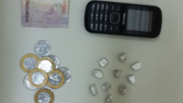 PM de AVARÉ PRENDE AUTOR DE ROUBO NO BAIRRO ÁGUA BRANCA (VEJA AS FOTOS)