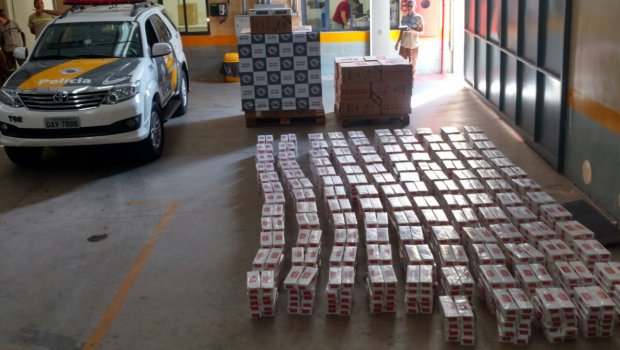TOR FLAGRA CONTRABANDO DE CIGARROS EM AVARÉ